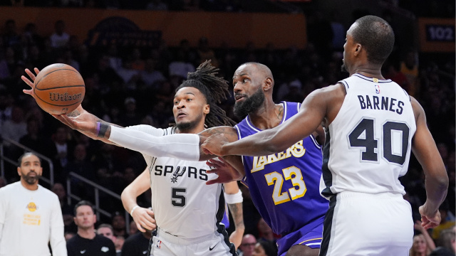 Spurs, NBA Kupası'nda konferans yarı finalinde!