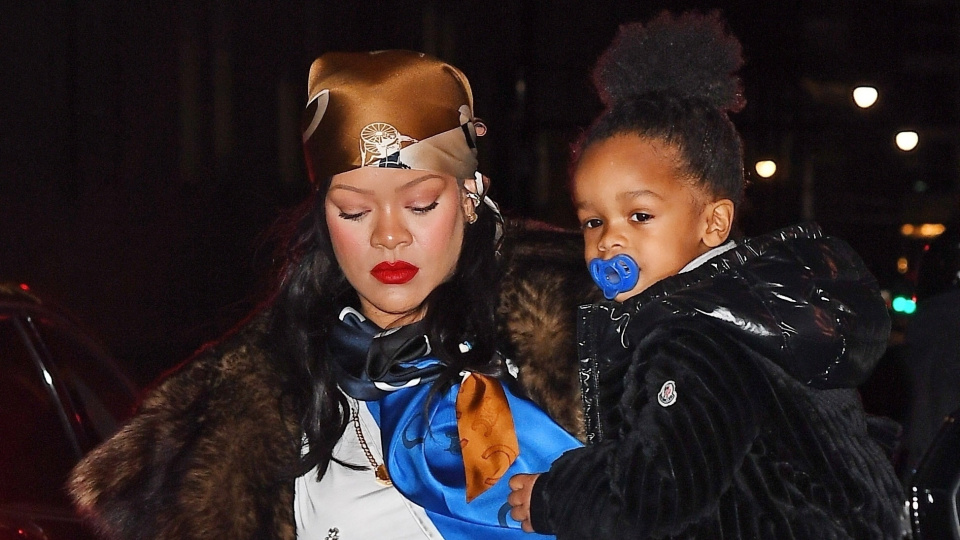 Çocuklarıyla gece gezmesinde