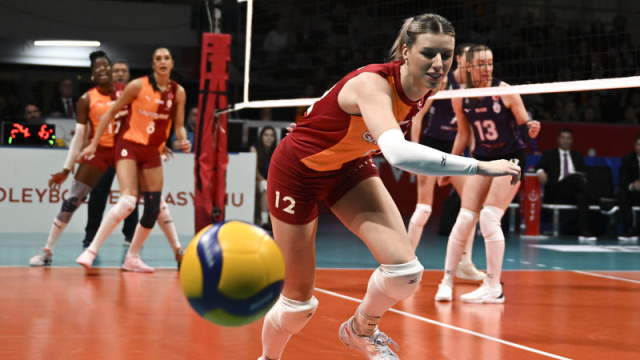 Galatasaray Daikin, Zeren Spor'a kaybetti!