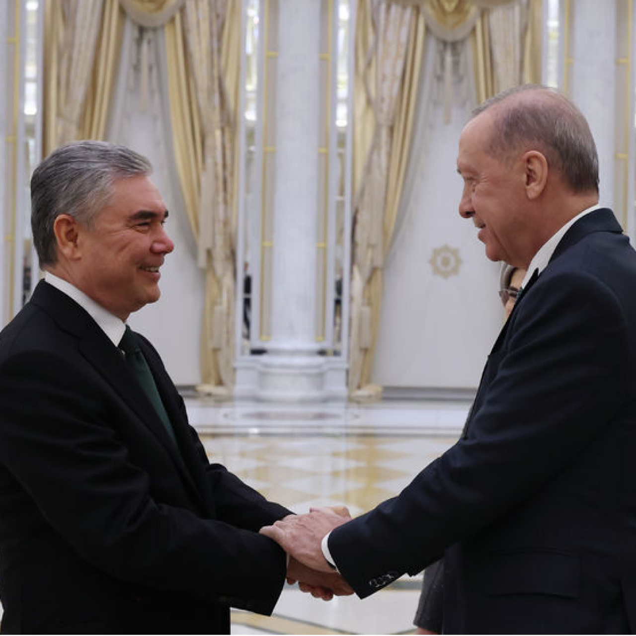 Cumhurbaşkanı Erdoğan Türkmenistan'da