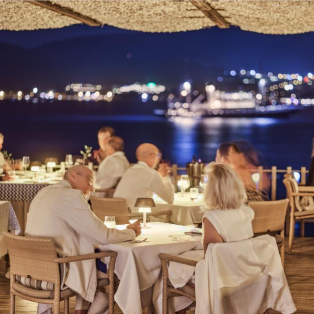 Turizm harcamaları 10 ayda 30 milyar doları aştı