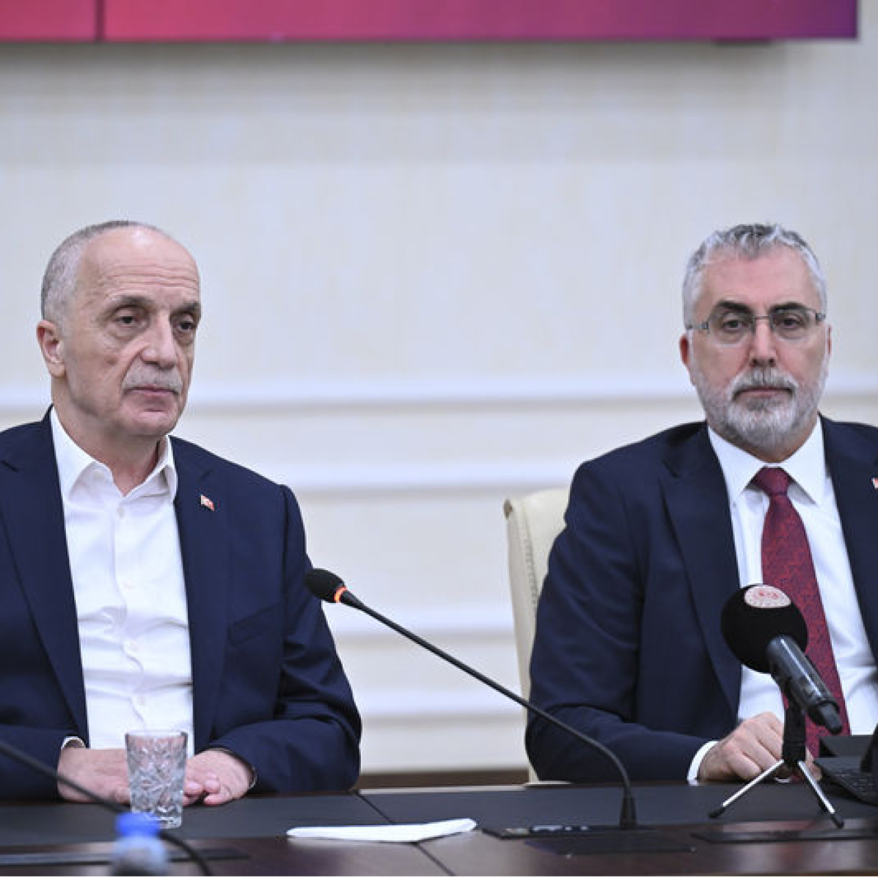 Türk-İş, Bakan Işıkhan'a Önemli Bir Mektup Gönderecek! Son Dakika Bilgileri ve Detaylar İçin Tıklayın!