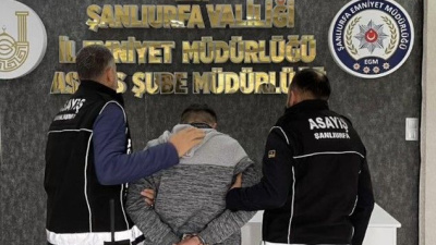 Polisin parmağını ısırdı tutuklandı!