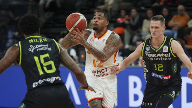 Galatasaray son çeyrekte kazandı!