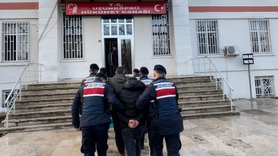 Edirne'de göçmen kaçakçılığı operasyonu: 3 tutuklama