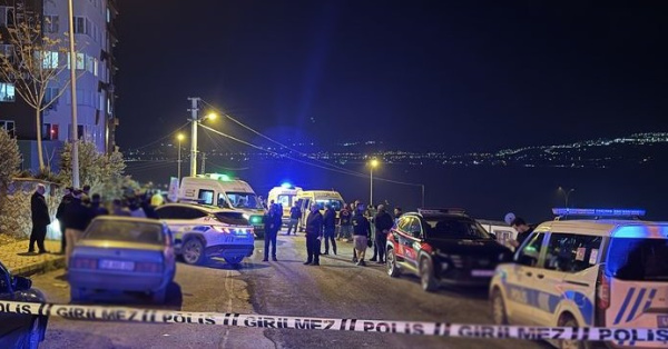 Otomobile silahlı saldırı; kadın sürücü öldü