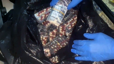 İstanbul ve İzmir'de milyonluk hap yakalandı