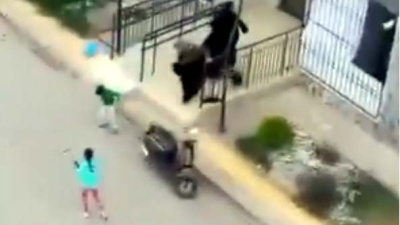 Tartıştığı ailenin 6 yaşındaki çocuğunu bıçakladı!