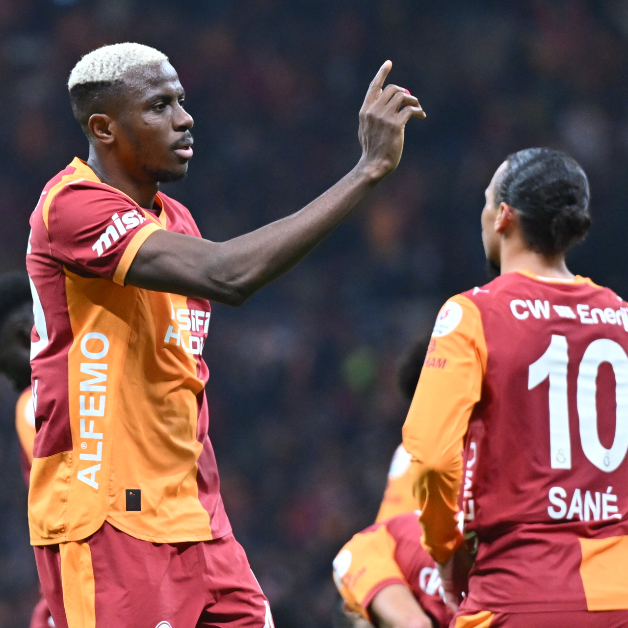 Lider Galatasaray, Antalyaspor deplasmanında