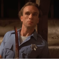 Ünlü oyuncu evinde ölü olarak bulundu