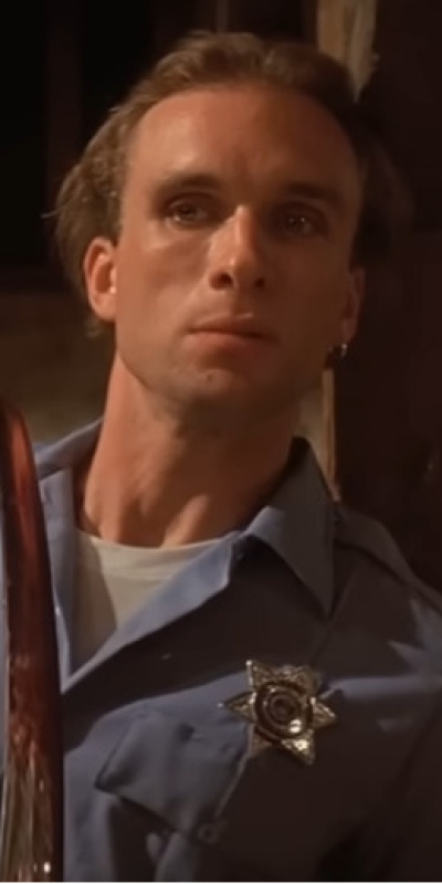 Ünlü oyuncu evinde ölü olarak bulundu