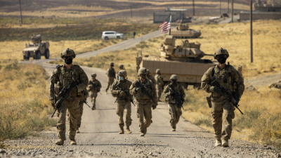 Suriye'deki ABD askerlerine ateş açıldı