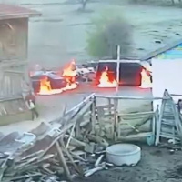 4 aracı yakılan muhtar: Eve sıçrasaydı facia olacaktı