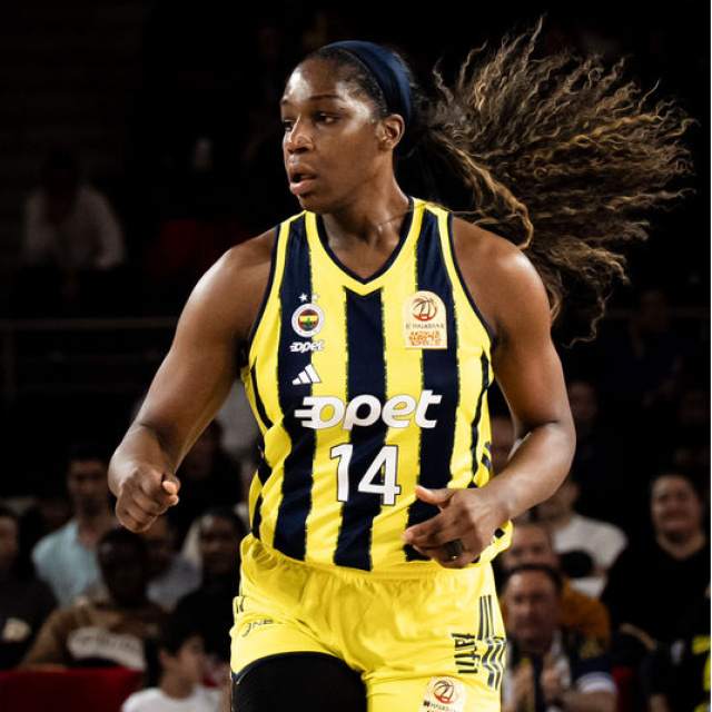 Fenerbahçe Opet sahasında galip!