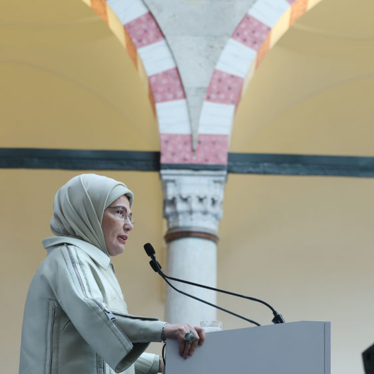 'İnsana hürmet şifadır'