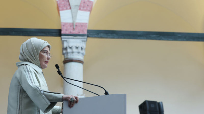 'İnsana hürmet şifadır'