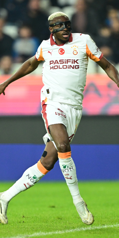 Victor Osimhen cezalı duruma düştü!