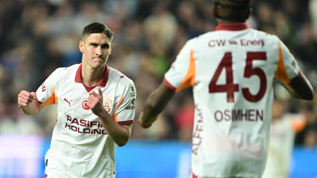 Roland Sallai'den siftah yaptı!