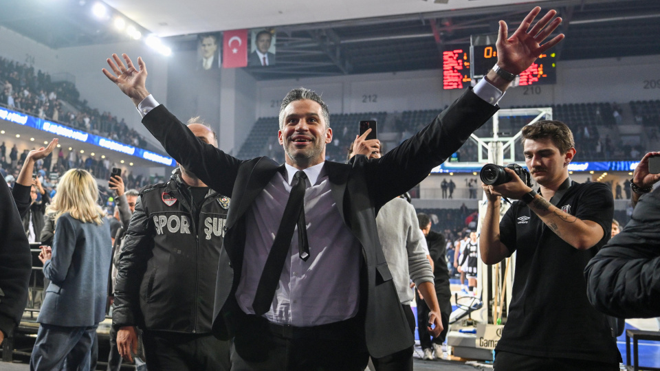 Beşiktaş GAİN, potada yüksekten uçuyor