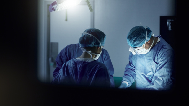 Kopan parmağı için buz poşetiyle 600 kilometre yol geldi