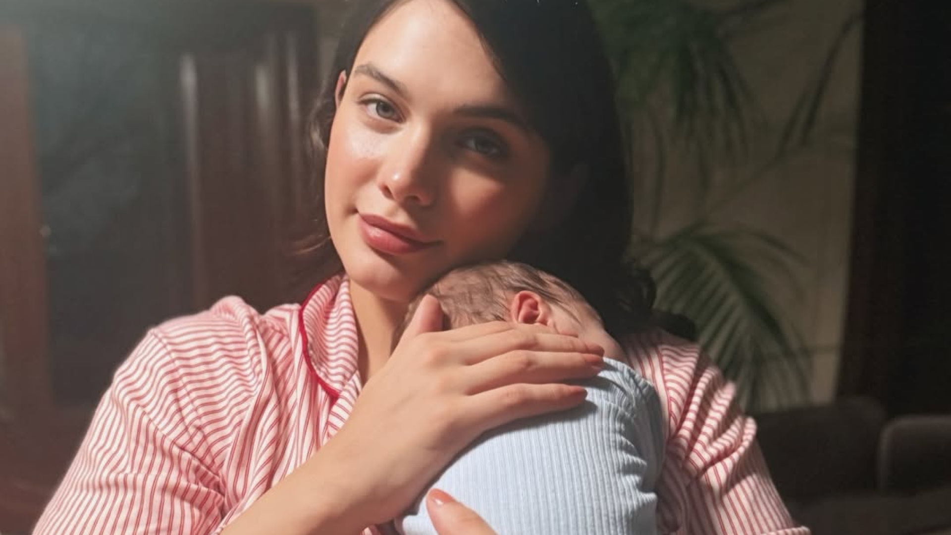 Beste Kökdemir ile oğlu Kai Güneş'ten anne - oğul pozu