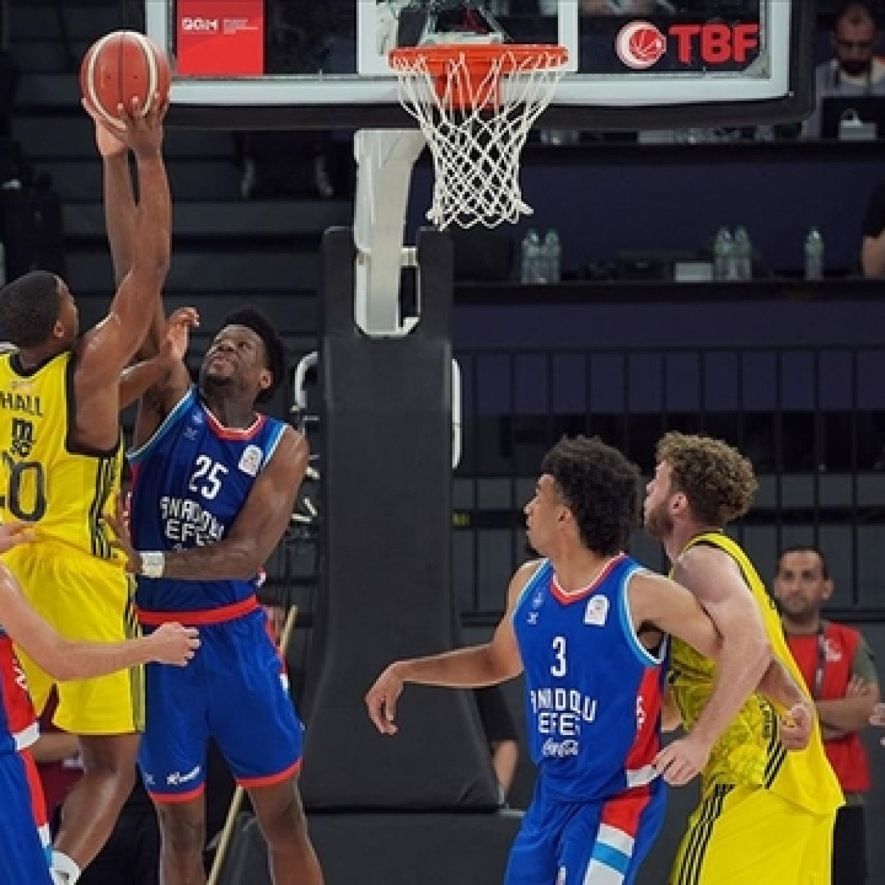 Fenerbahçe Beko - Anadolu Efes maçı saat kaçta?