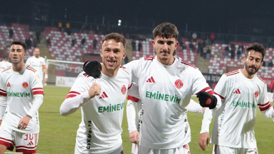 Ümraniyespor tek attı üç aldı!