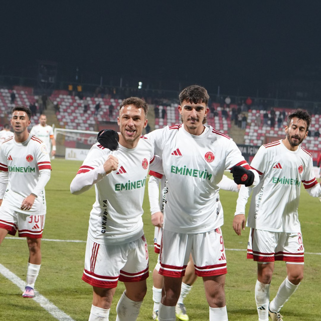 Ümraniyespor tek attı üç aldı!