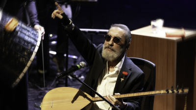 "En güçlü ilacım sahnede olmak"