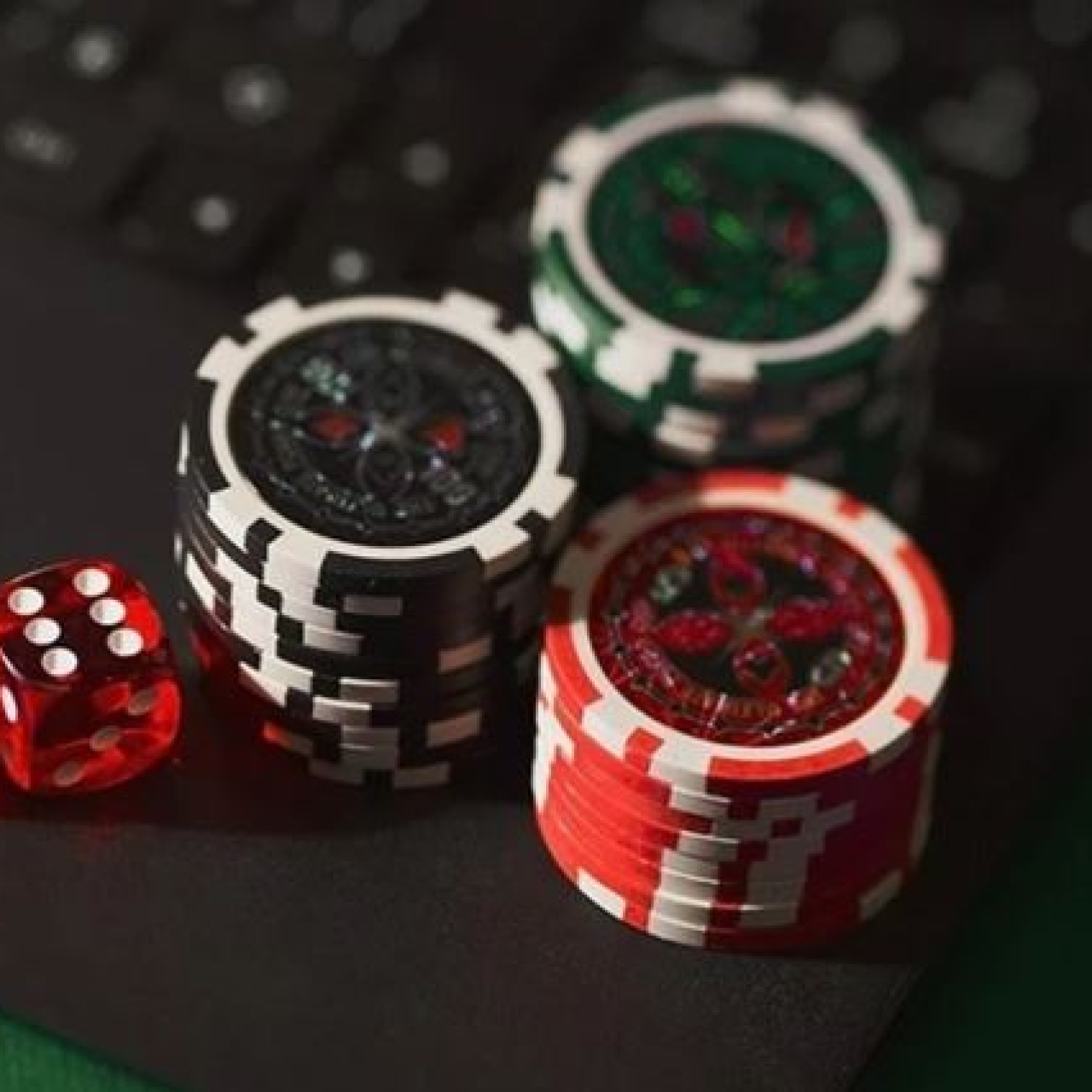 Ticaret Bakanlığı'ndan yasa dışı bahis reklamlarına erişim engeli: 15 sosyal medya hesabı kapatıldı! İnternet üzerinden illegal bahis sitelerine yönlendiren hesaplar durduruldu. Siz de güvenilir platformlarda şansınızı denemeyi tercih edin!