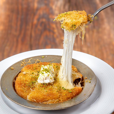 Künefe dünyanın en iyi tatlısı seçildi!