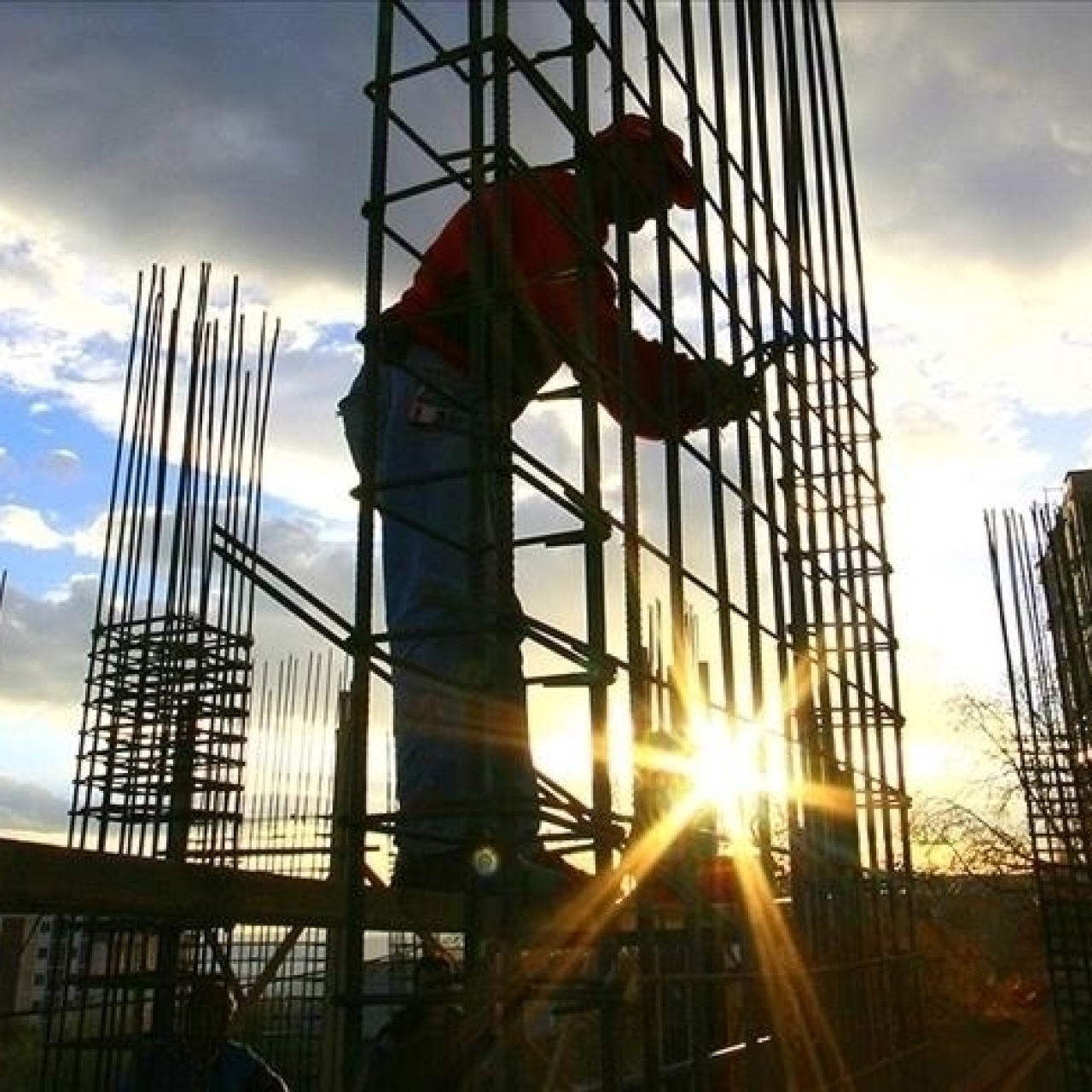 Ekim Ayında İnşaat Üretim Endeksi Yıllık Yüzde 28 Arttı - İnşaat Sektöründe Büyüme Devam Ediyor!