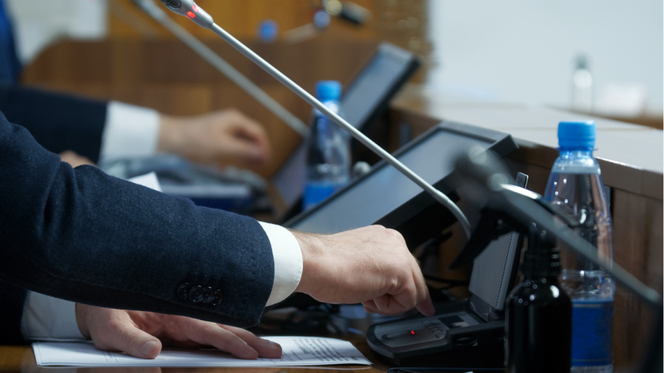 Milletvekilleri kaç yılda emekli olur?