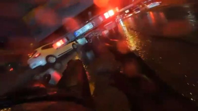 Kamyonetin altına girmesi kask kamerasında!