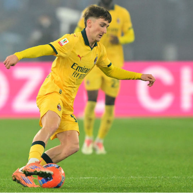 Milan, Saelemaekers ile uzattı!