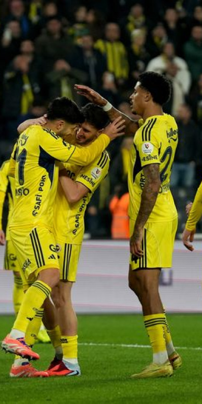 Fenerbahçe, 3 puanı 4 golle aldı!