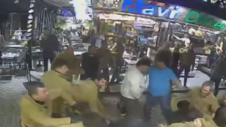 Esnaflar birbirine girdi: 2 gözaltı