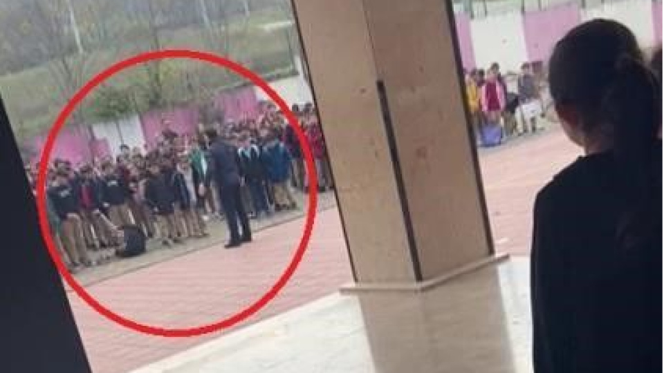 Öğrencisini düşüren müdür görevden uzaklaştırıldı