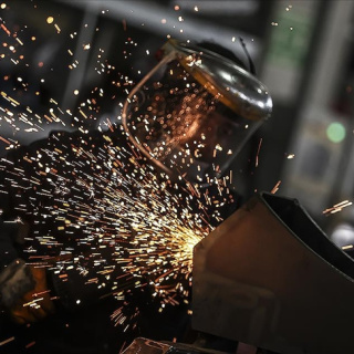 Sanayi sektöründe istihdam azalıyor