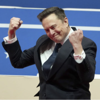 Elon Musk dünyanın ilk dolar trilyoneri olma yolunda