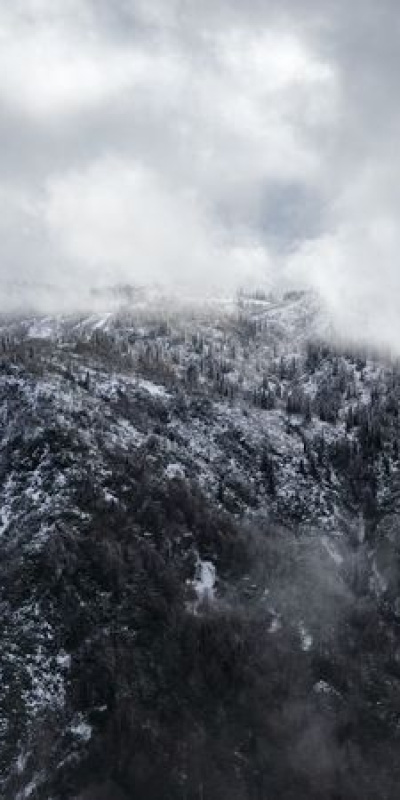 Deniz manzaralı yaylada kar güzelliği