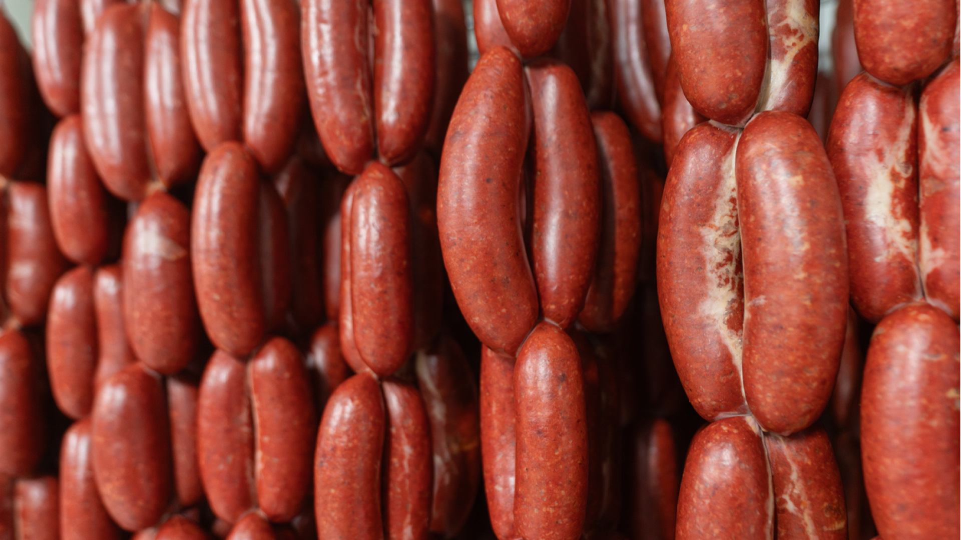 Sucuk nasıl saklanır? Dışarıda, buzlukta ve dolapta sucuk saklama yöntemleri