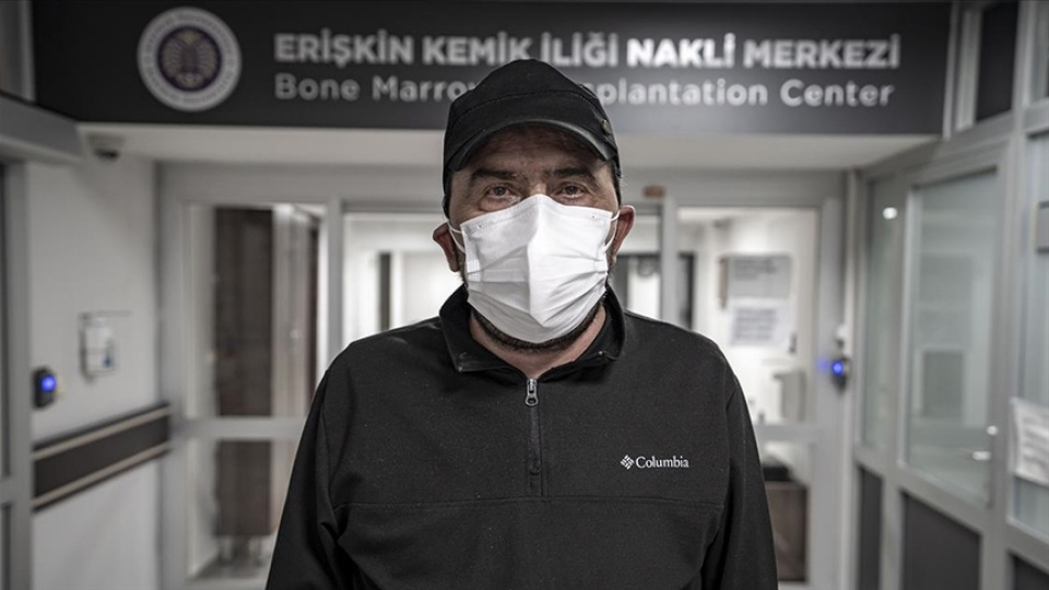 Diz ağrısıyla gittiği hastanede lösemi olduğunu öğrendi