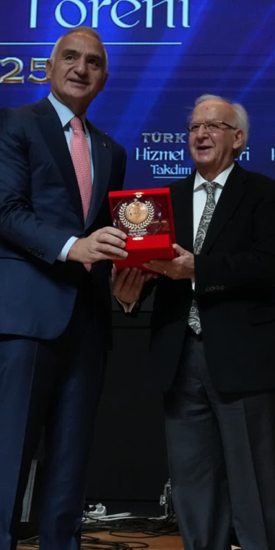 Türk Diline Hizmet Ödülleri sahiplerini buldu