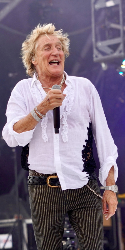 Seyircisini azarladı