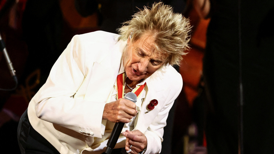 Seyircisini azarladı