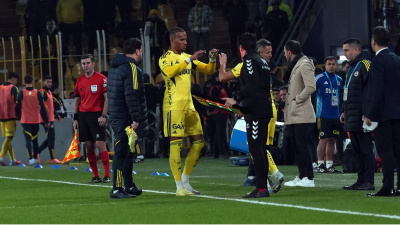 Fenerbahçe'de sakatlık: Archie Brown