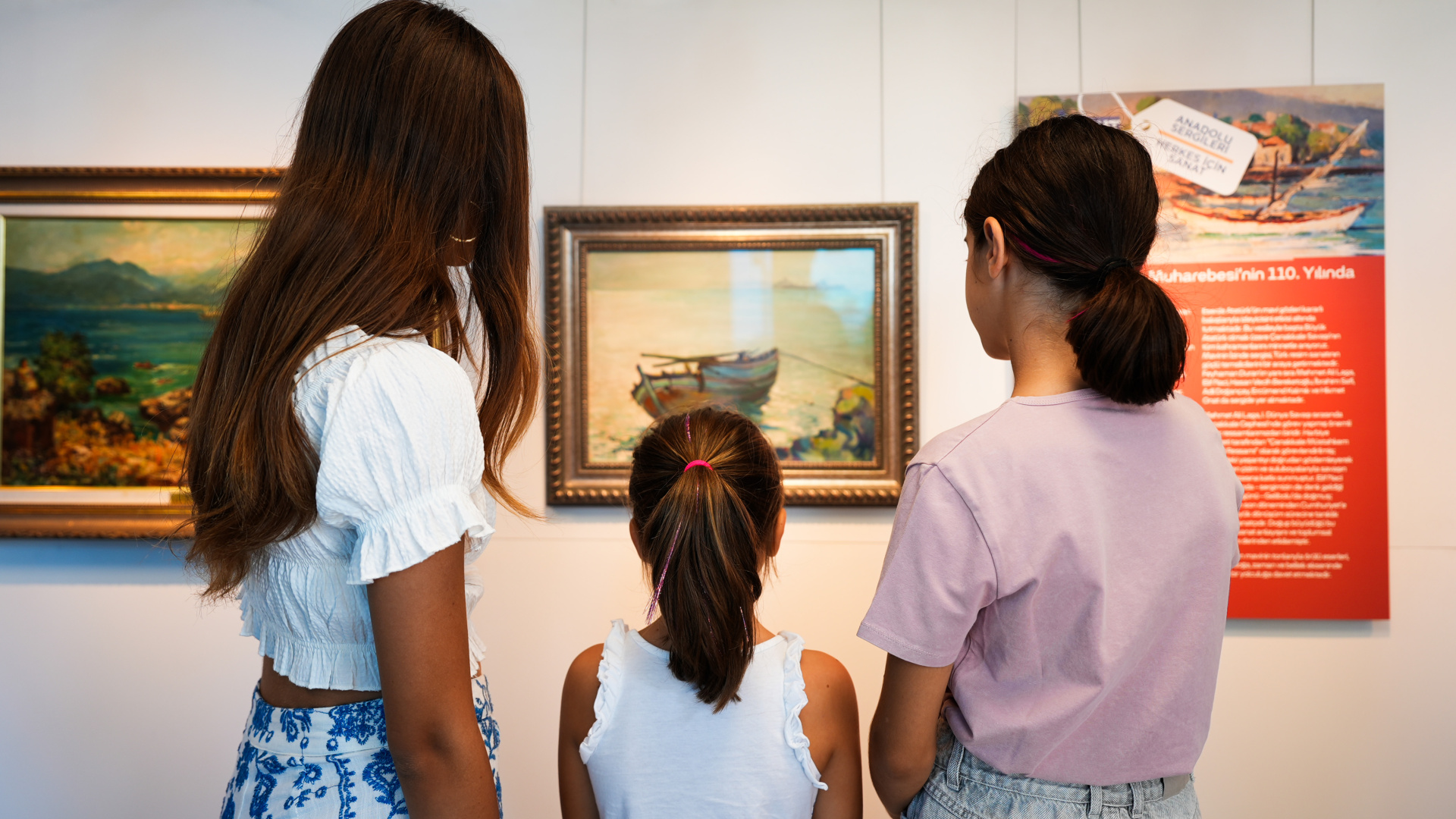 İş Sanat Sergisi İznik'te: Mavinin Sırları Çini ve Resim Sanatını Buluşturuyor