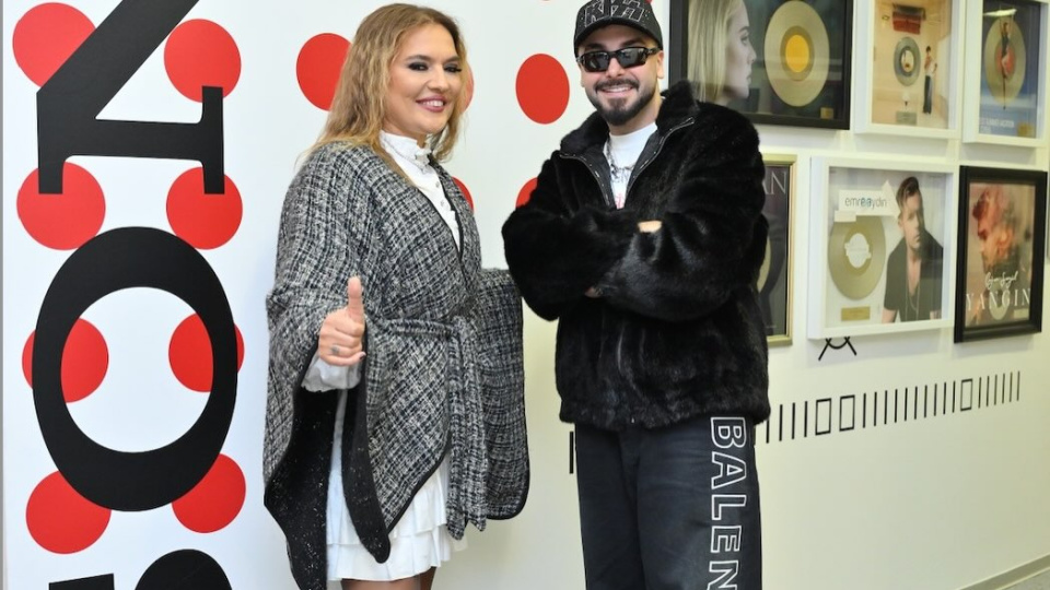 'Diamond Plak' ödülü aldılar