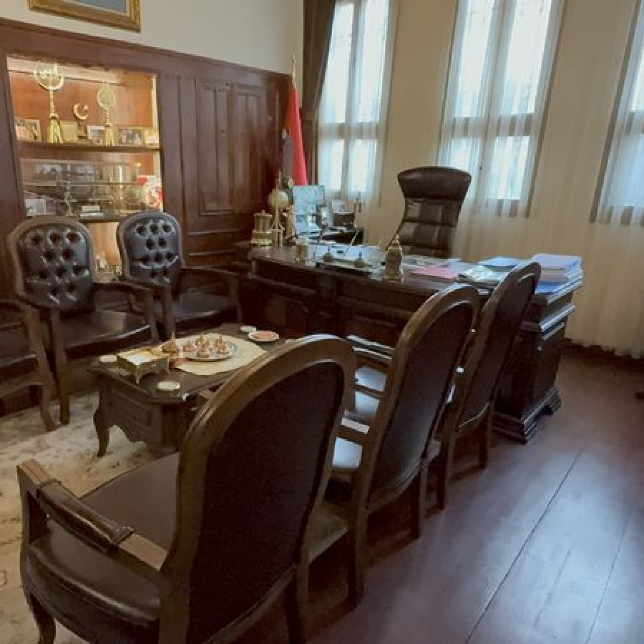 Makam odasında dinleme cihazı soruşturmasında 3 gözaltı